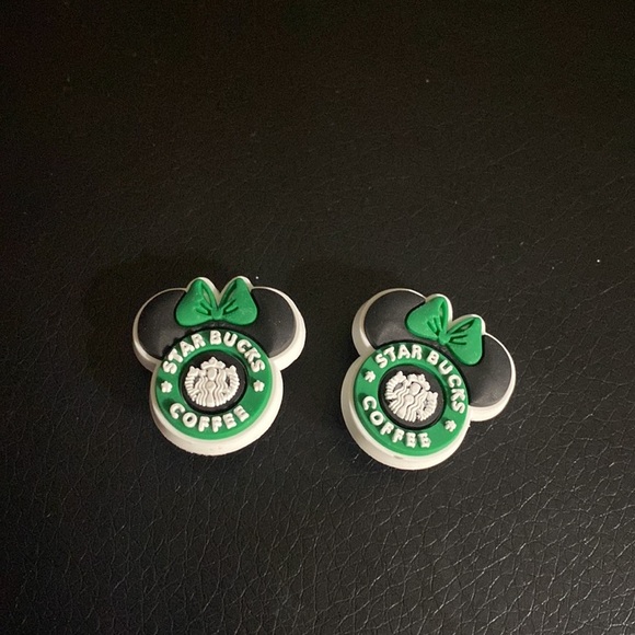 Set of 2 Disney Minnie Mouse Starbucks Charms for shoes or bracelet NWT - Picture 3 of 5